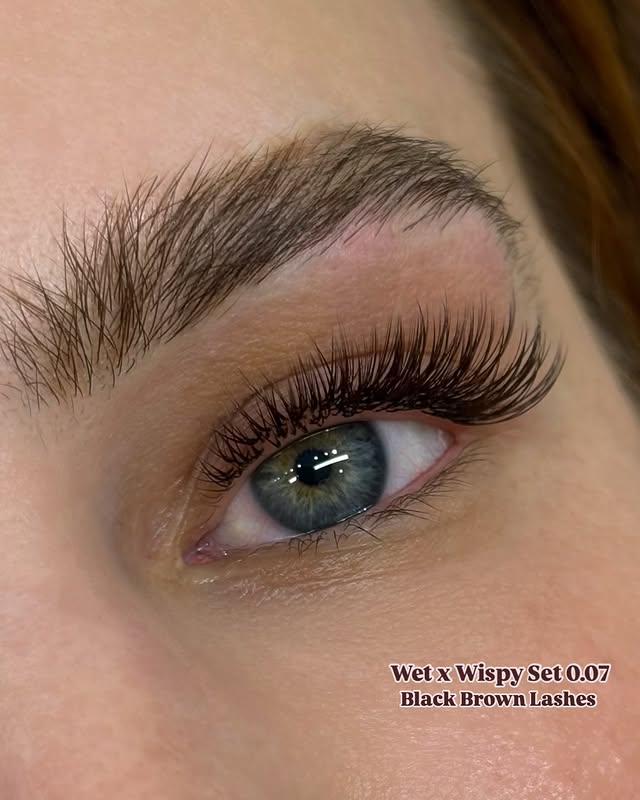 wispy wet look lash extensions