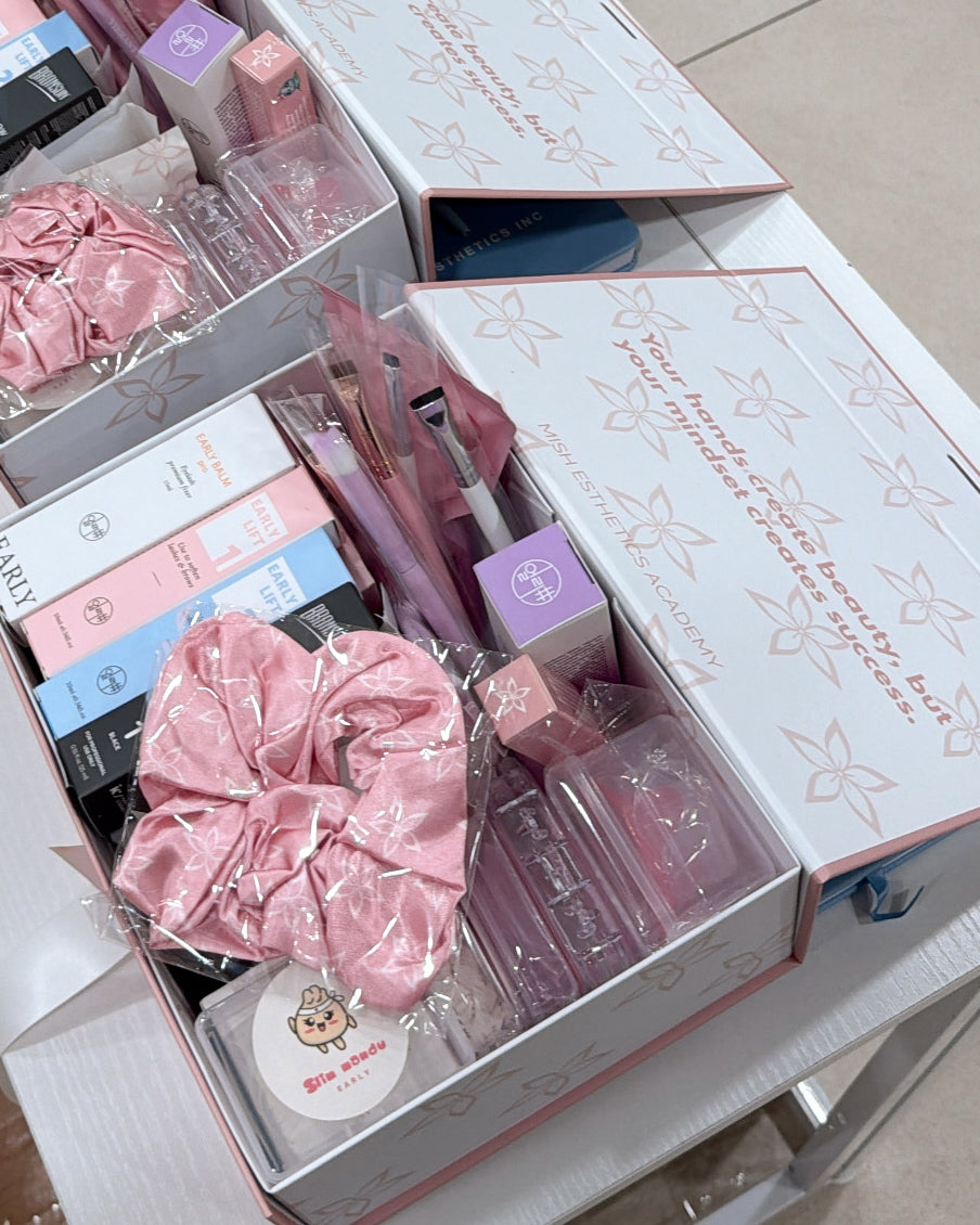 Korean Lash Lift Student Kit contents in a pink box